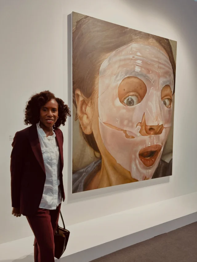 ✨ FRIEZE ART FAIR LONDON STARTS WITH A BANG! 💥

Buzzy start to Frieze London - tonight’s preview was  packed, with lots of art to enjoy 🥂

I’m like a kid in a sweet shop – completely spoilt for choice! 

Here are just a few of my favourites from tonight:

@Issy Wood – Self Portrait

✨ Our very own Vanessa Raw – @Carl Freedman Gallery

🔥 Chris Ofili – Why, Why Is This, 2021–2026

💫 Heba at @hefezgallery showing wonderful work by Sarah Abu Abdallah
Prize Winner Ken Nwadiogbou. 
And that’s just the beginning!  So much more to see over the next few days! 

#FriezeLondon #FriezeArtFair #womeninartfair #ContemporaryArt ArtLovers @harvey_jacqueline